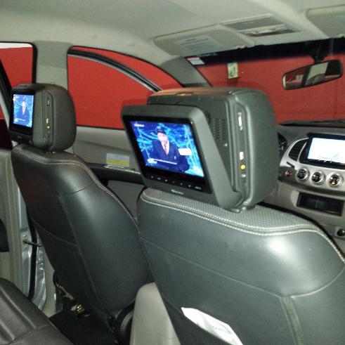 Central Multimídia e Tela Encosto de Cabeça